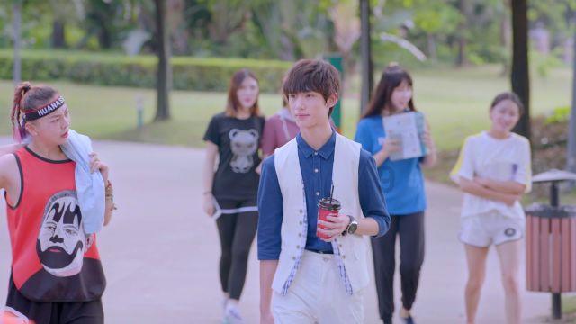 小猫钓鱼游戏龙王版有船